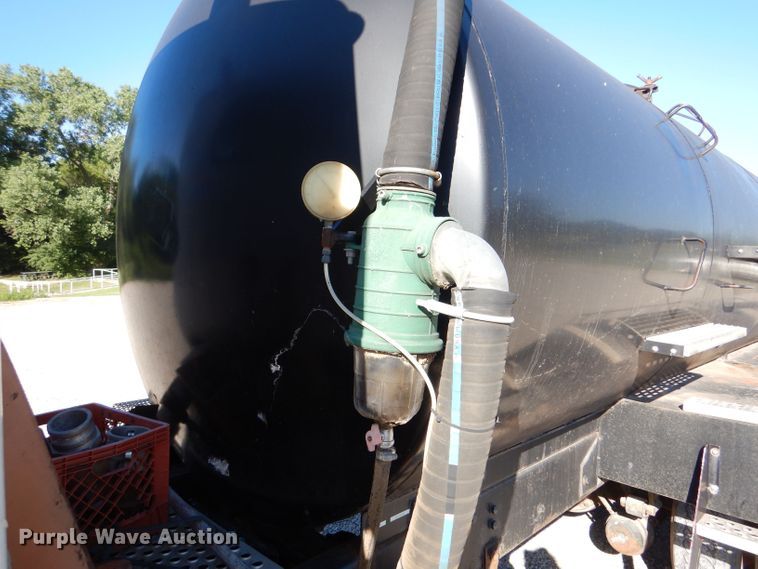 image for item LP9387 1994 White GMC WCA  water truck