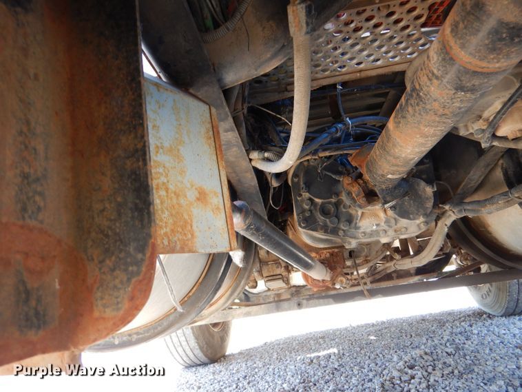 image for item LP9387 1994 White GMC WCA  water truck