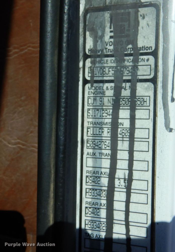 image for item LP9387 1994 White GMC WCA  water truck