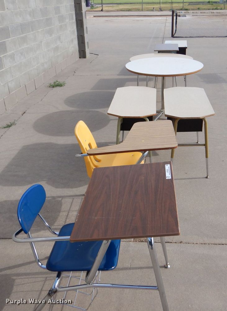 image for item LP9392 Furniture