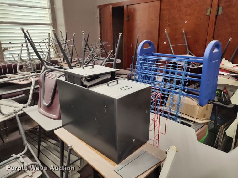 image for item LU9159 Office supplies and equipment