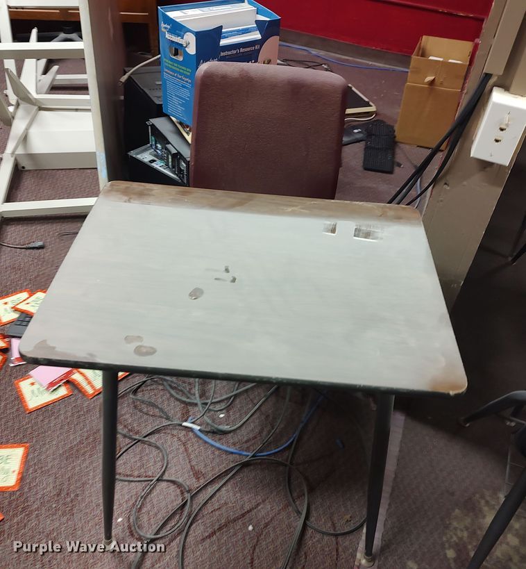 image for item LU9159 Office supplies and equipment