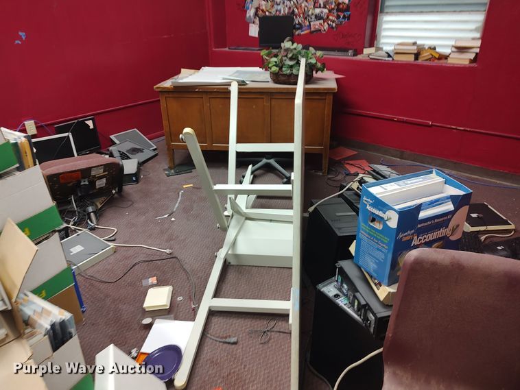 image for item LU9159 Office supplies and equipment