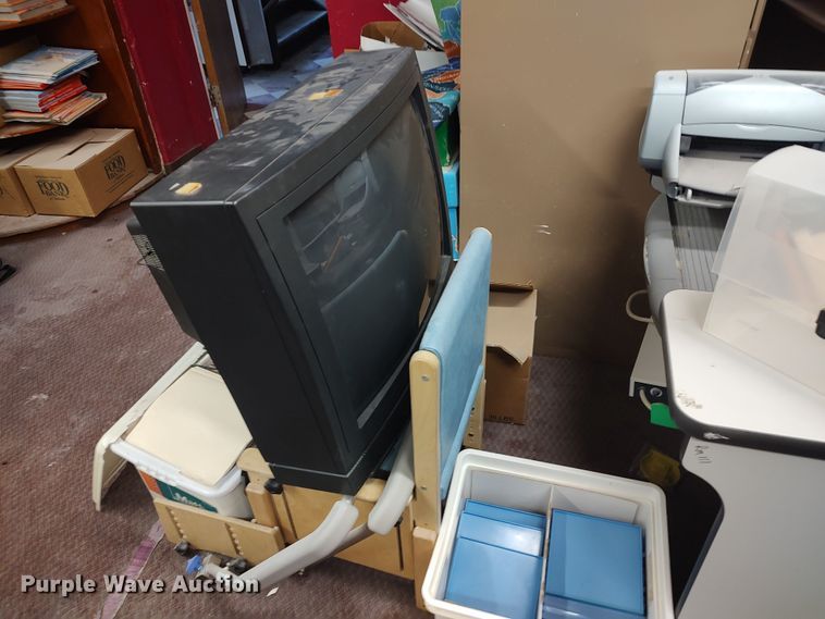 image for item LU9159 Office supplies and equipment