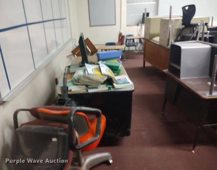 image for item LU9160 Office supplies and equipment