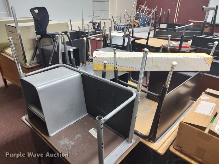 image for item LU9160 Office supplies and equipment