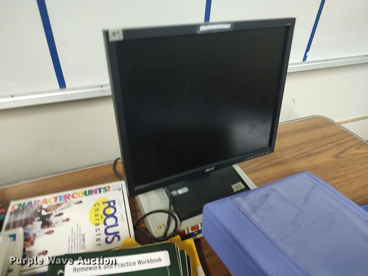 image for item LU9160 Office supplies and equipment