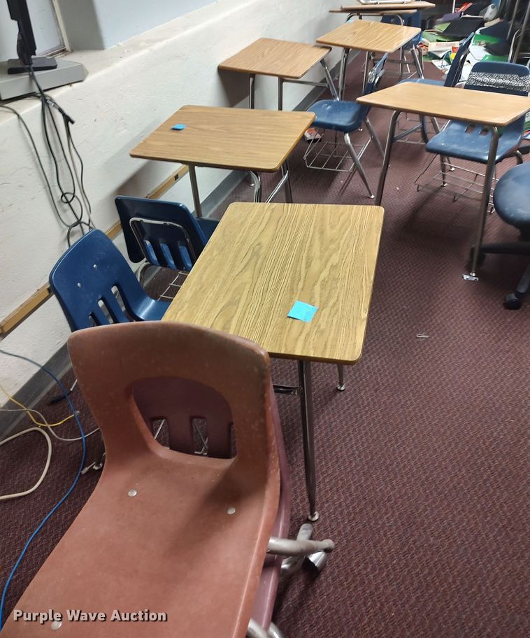 image for item LU9160 Office supplies and equipment