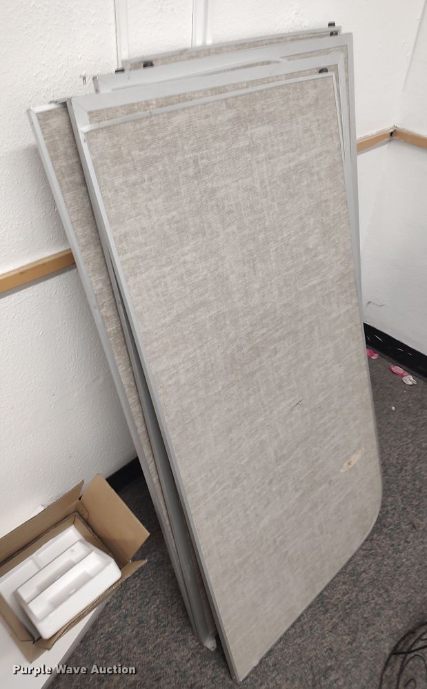 image for item LU9162 Office supplies and equipment