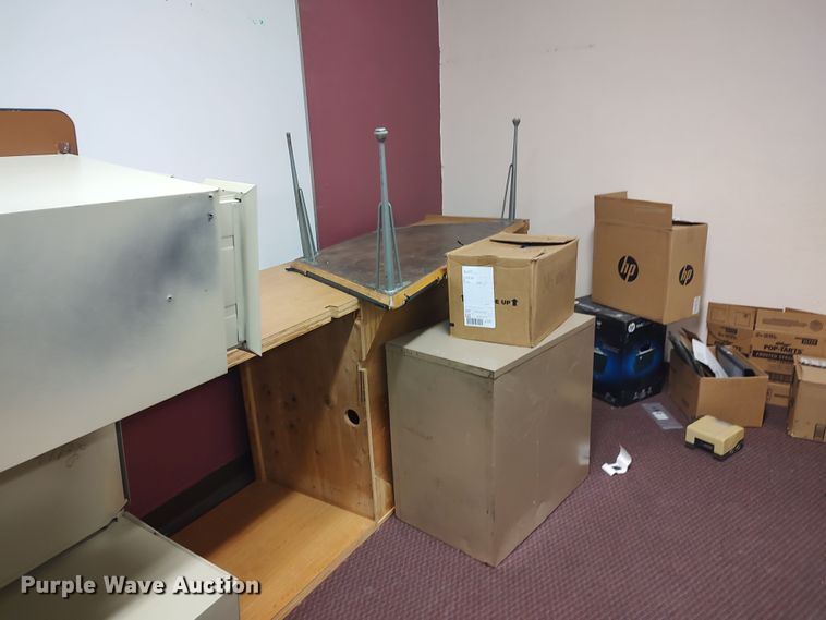 image for item LU9163 Office supplies and equipment