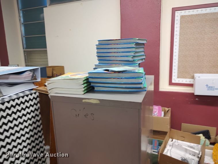 image for item LU9163 Office supplies and equipment