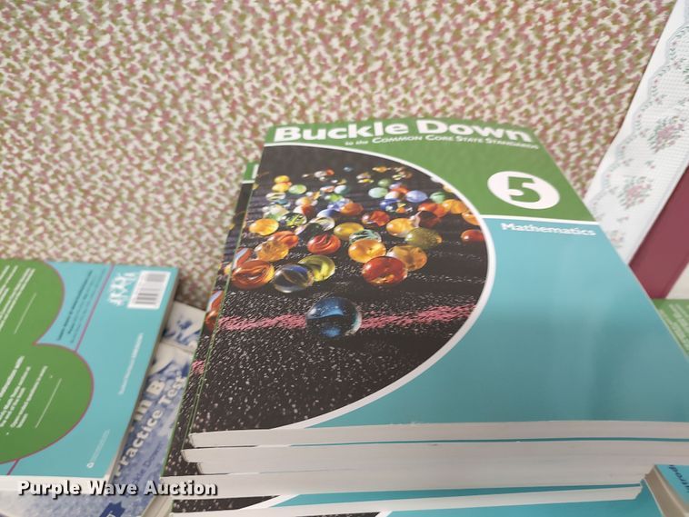 image for item LU9163 Office supplies and equipment