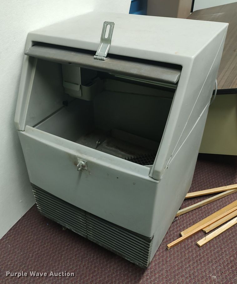 image for item LU9163 Office supplies and equipment