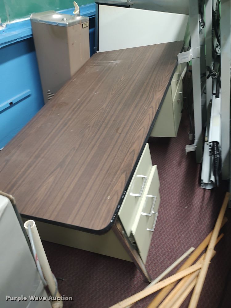 image for item LU9163 Office supplies and equipment