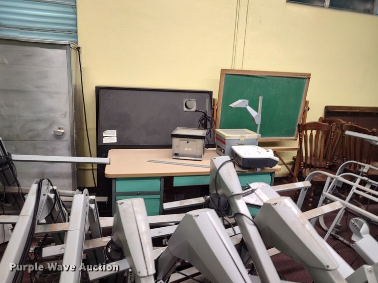 image for item LU9163 Office supplies and equipment