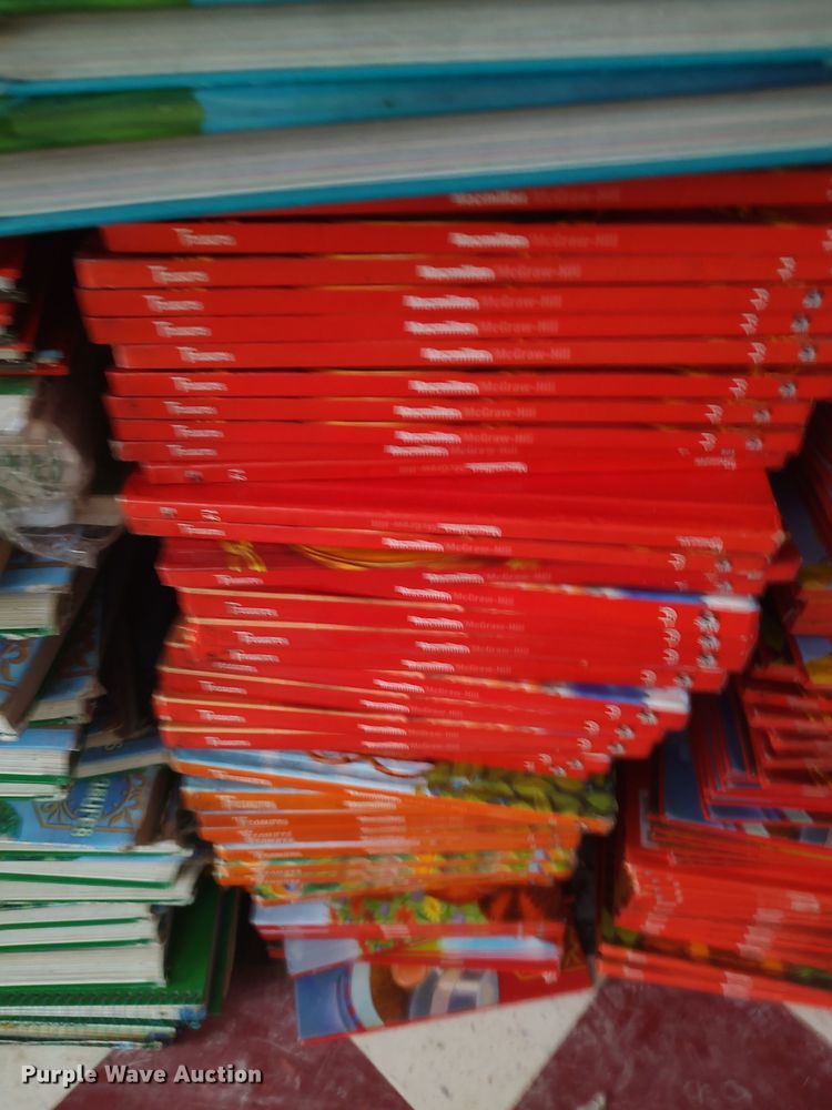 image for item LU9163 Office supplies and equipment