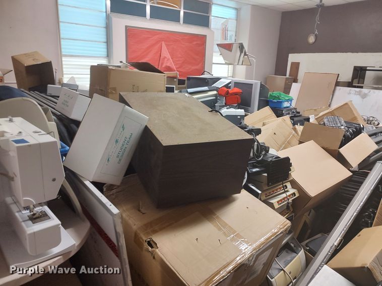 image for item LU9164 Office supplies and equipment