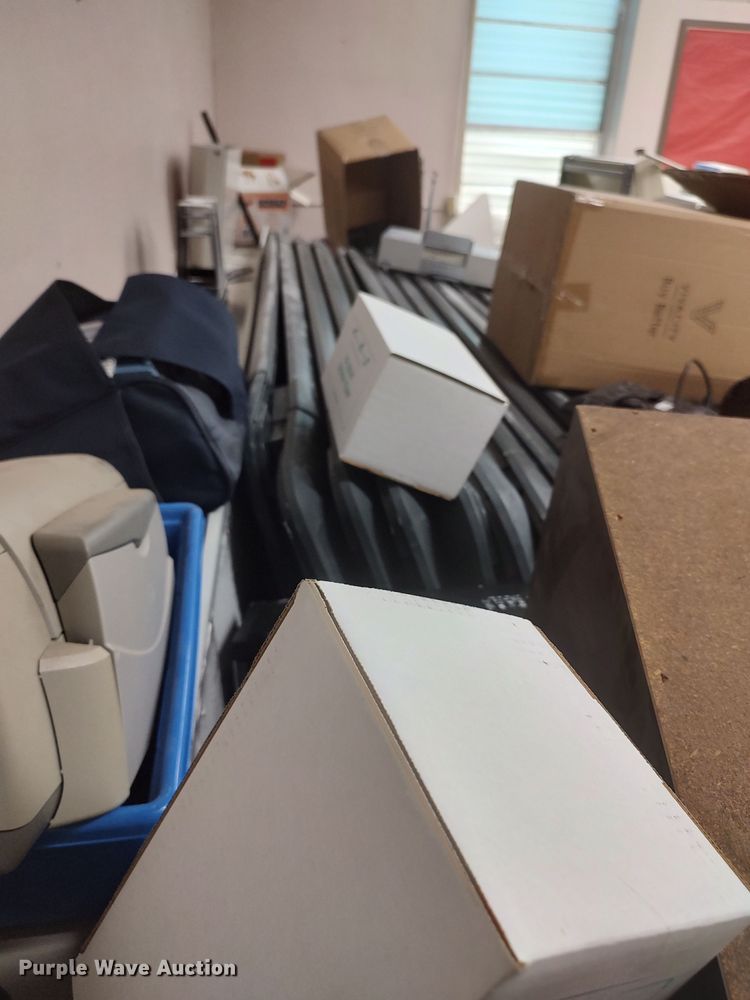 image for item LU9164 Office supplies and equipment