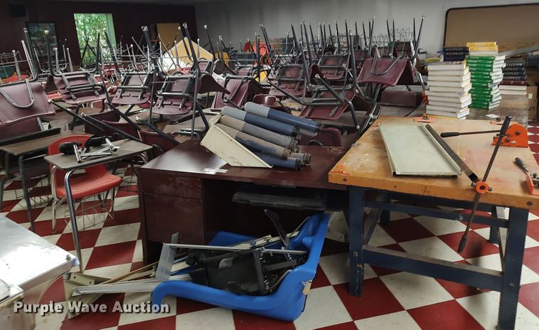 image for item LU9169 Office supplies and equipment