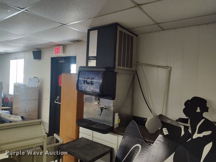 image for item LU9169 Office supplies and equipment