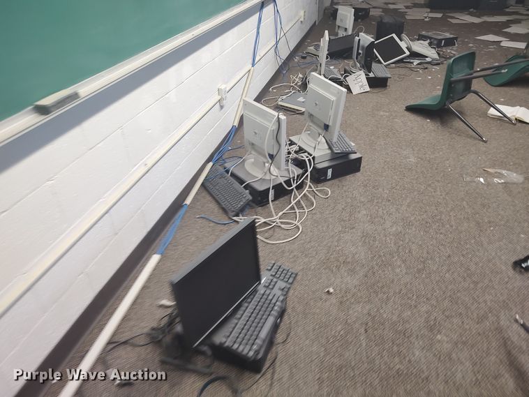 image for item LU9171 Office supplies and equipment