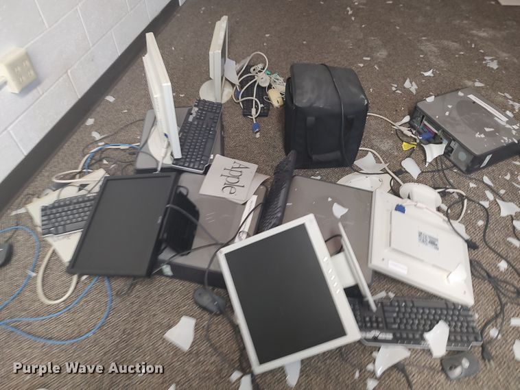 image for item LU9171 Office supplies and equipment