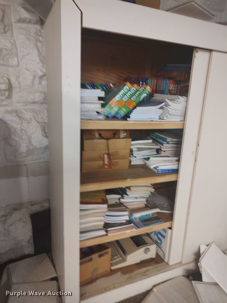 image for item LU9171 Office supplies and equipment