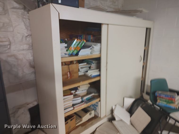 image for item LU9171 Office supplies and equipment