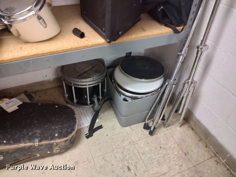 image for item LU9171 Office supplies and equipment