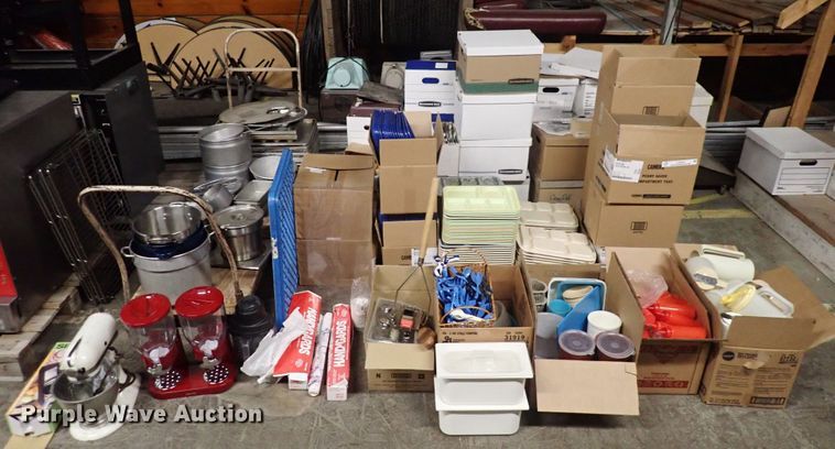 image for item LU9401 Restaurant equipment