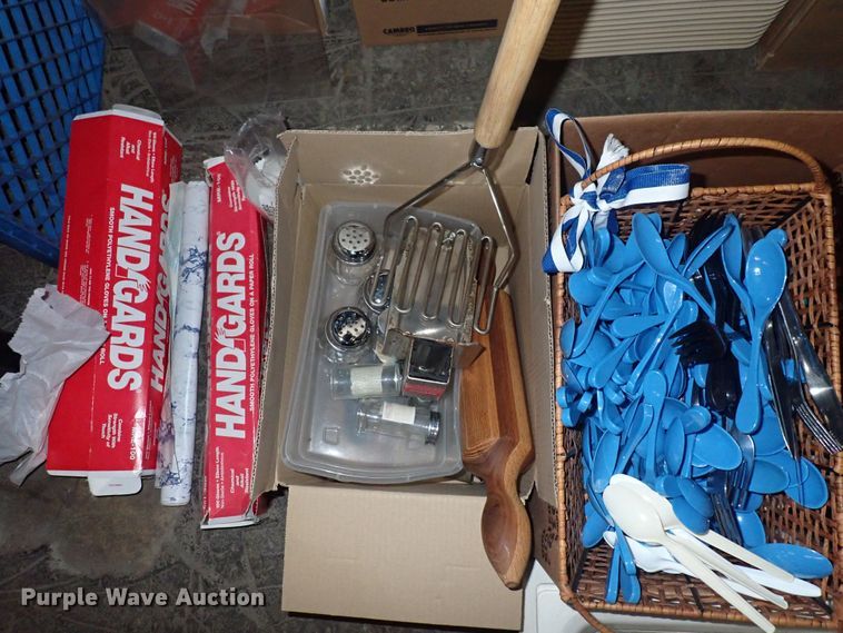 image for item LU9401 Restaurant equipment