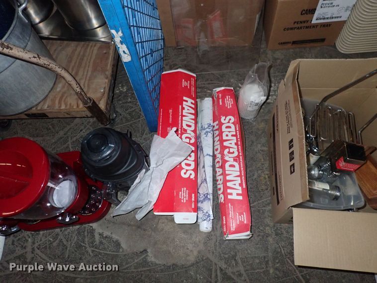 image for item LU9401 Restaurant equipment