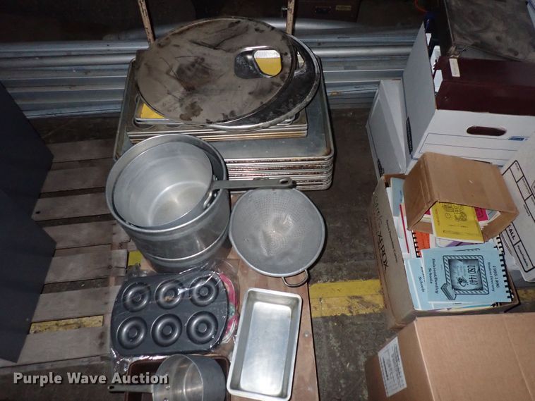 image for item LU9401 Restaurant equipment