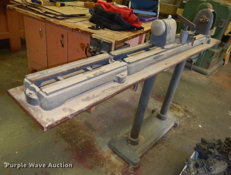 image for item MD9256 Craftsman  wood turning lathe