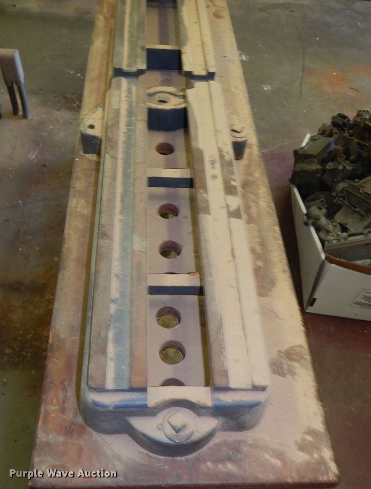 image for item MD9256 Craftsman  wood turning lathe