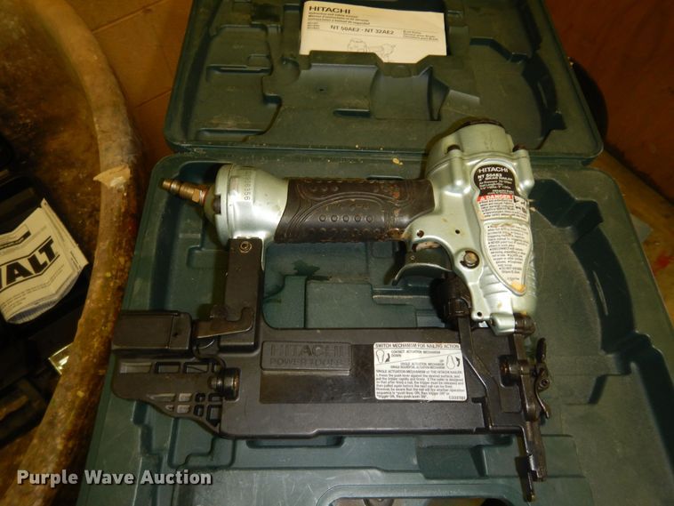 image for item MD9264 (4) nail guns