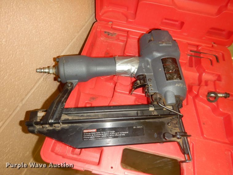image for item MD9264 (4) nail guns