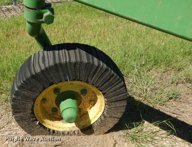 image for item MD9281 John Deere MX7  rotary mower