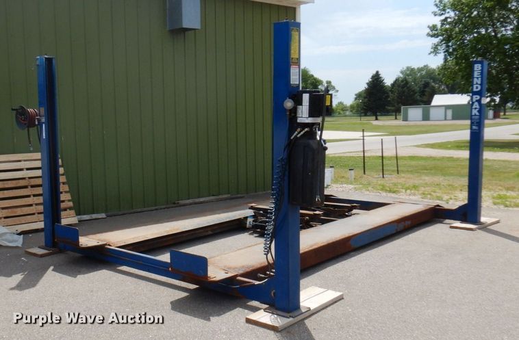 image for item MF9672 2004 Bend Pak HD-12SS  four post automotive lift