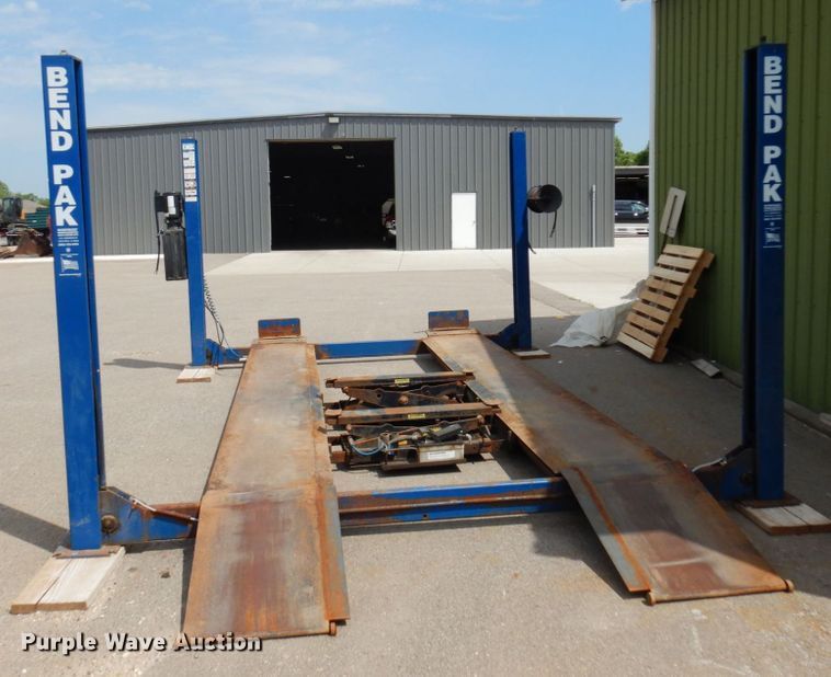 image for item MF9672 2004 Bend Pak HD-12SS  four post automotive lift