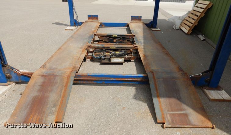 image for item MF9672 2004 Bend Pak HD-12SS  four post automotive lift