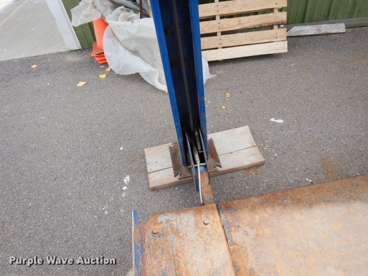 image for item MF9672 2004 Bend Pak HD-12SS  four post automotive lift