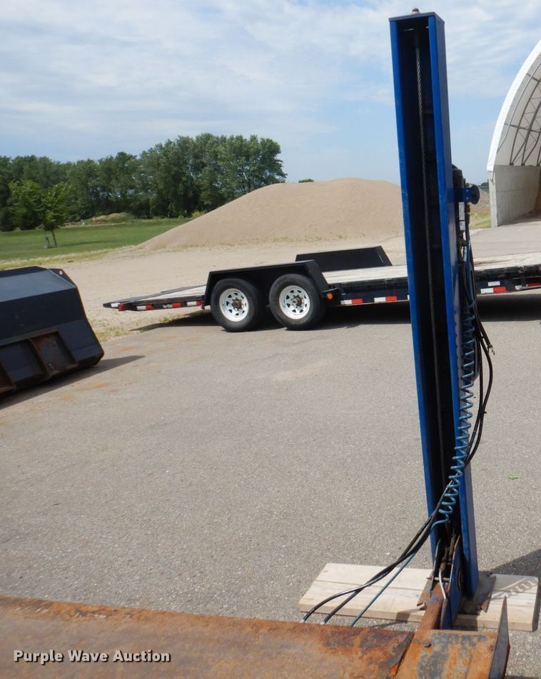 image for item MF9672 2004 Bend Pak HD-12SS  four post automotive lift