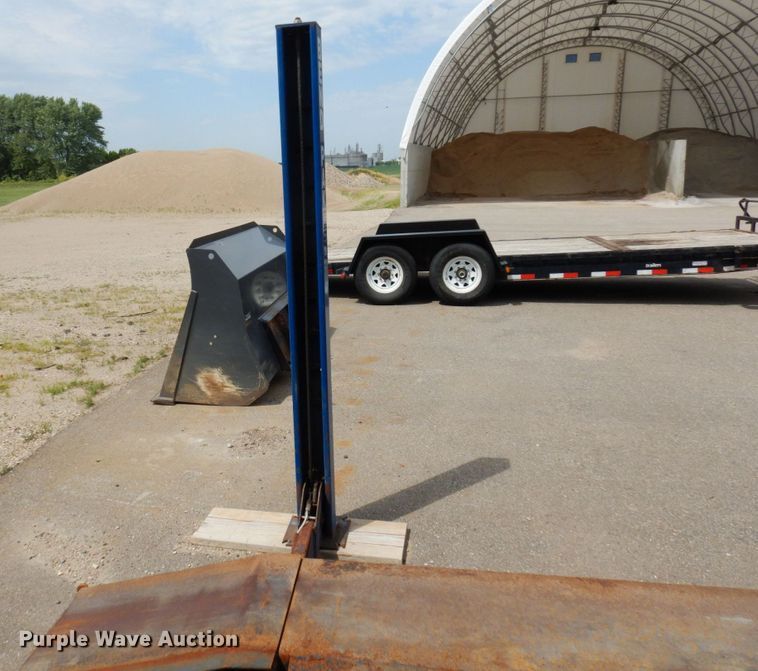 image for item MF9672 2004 Bend Pak HD-12SS  four post automotive lift