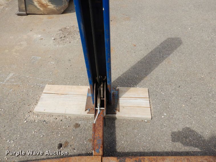 image for item MF9672 2004 Bend Pak HD-12SS  four post automotive lift