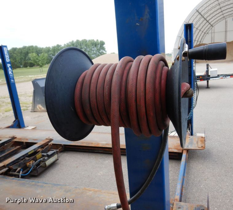 image for item MF9672 2004 Bend Pak HD-12SS  four post automotive lift