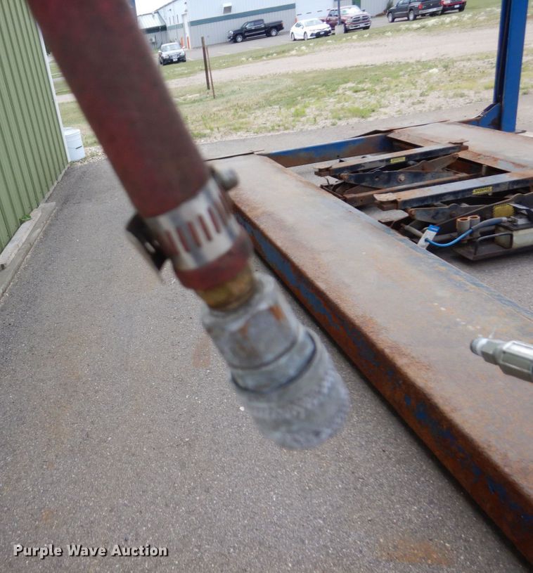 image for item MF9672 2004 Bend Pak HD-12SS  four post automotive lift