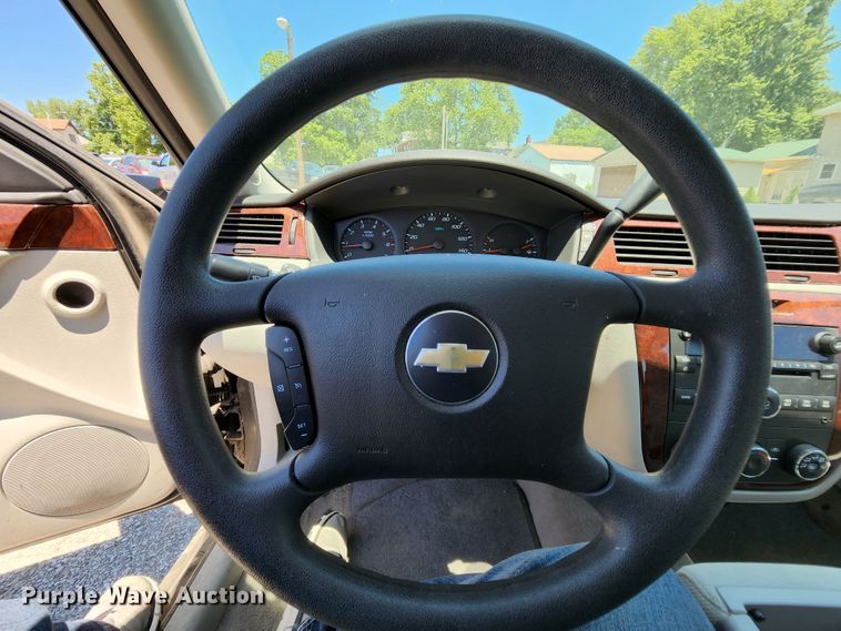 image for item MK9011 2006 Chevrolet Impala LS