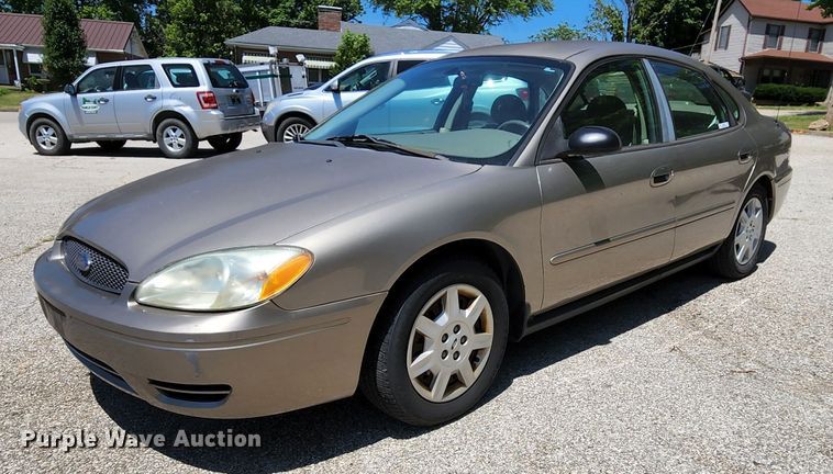 image for item MK9013 2005 Ford Taurus SE