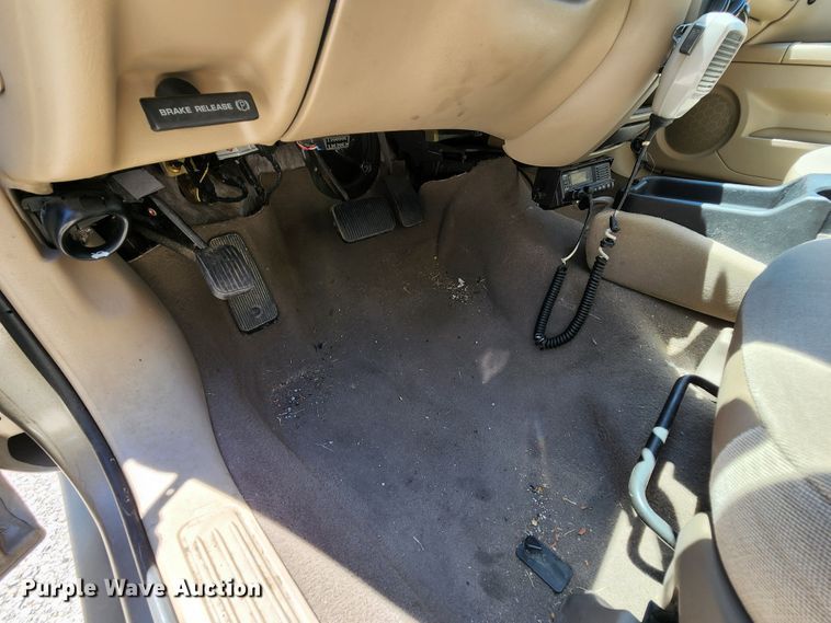 image for item MK9013 2005 Ford Taurus SE